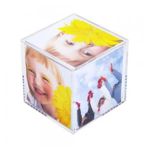 Hot Sale 2019 Cube Shape Acrylic Photo Frame